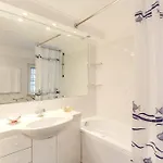 纳沃纳奥西旅馆 公寓